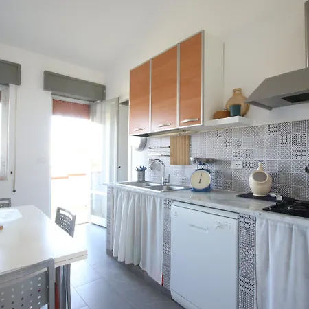 Visitsicilia Magenta Mare سكوبيلو